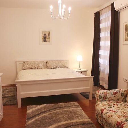 Studio Apartment Zagorka Tkalciceva Street Zagreb Exterior photo